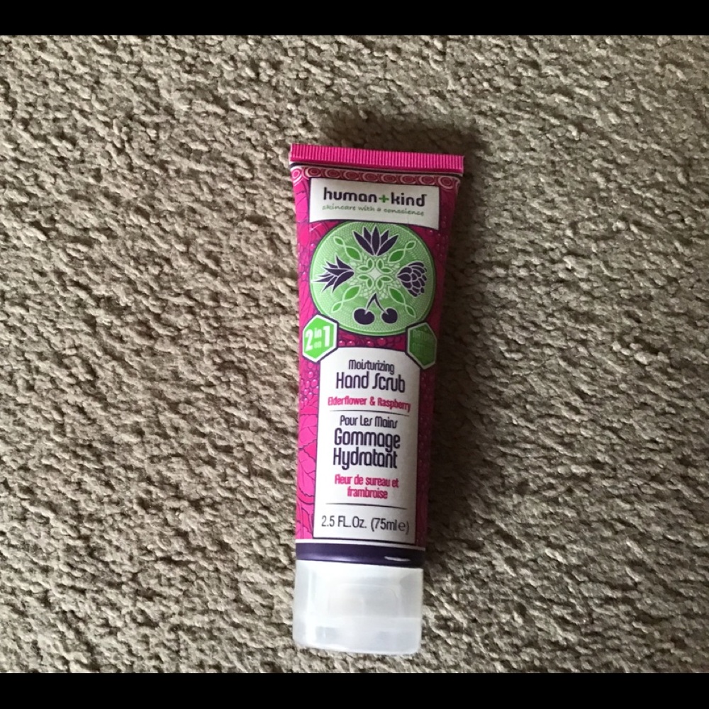 6/$25 | Elderflower hand scrub